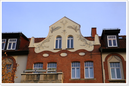 "Ornamentic" Giebelgestaltung